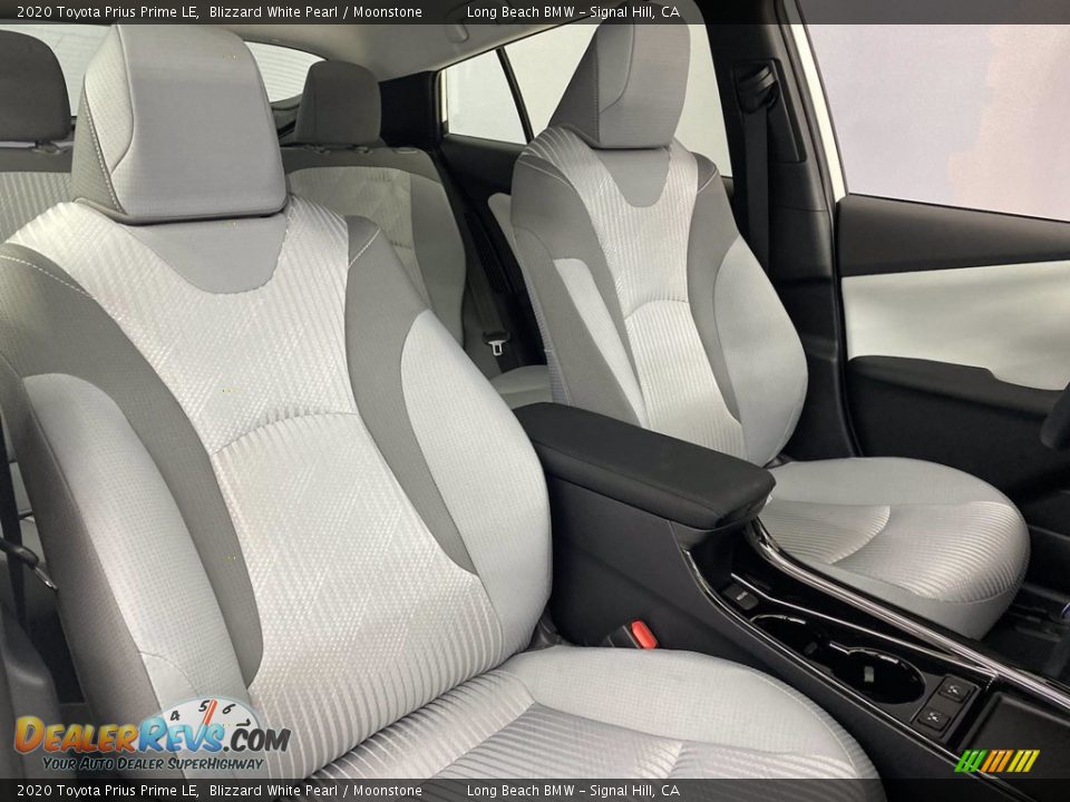 Front Seat of 2020 Toyota Prius Prime LE Photo #32