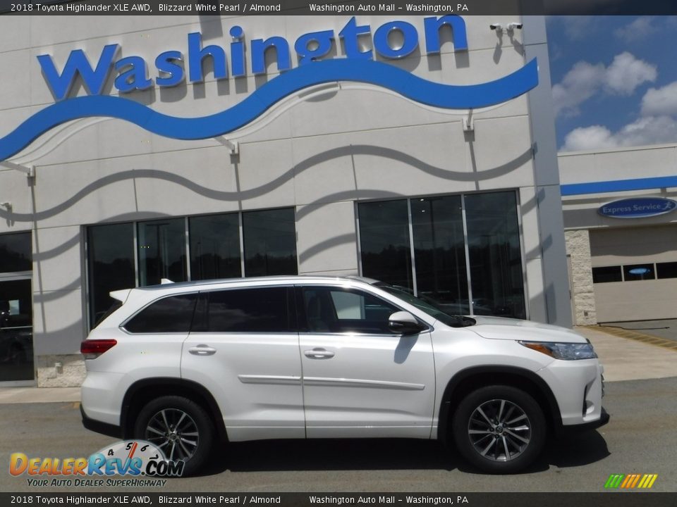2018 Toyota Highlander XLE AWD Blizzard White Pearl / Almond Photo #2