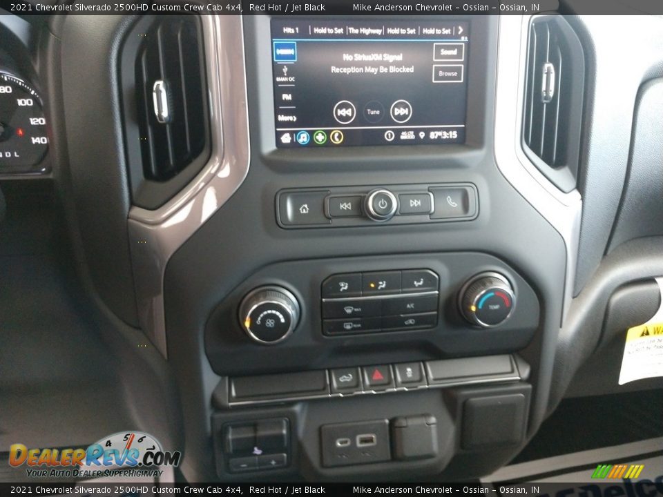 Controls of 2021 Chevrolet Silverado 2500HD Custom Crew Cab 4x4 Photo #27