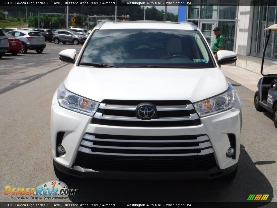 2018 Toyota Highlander XLE AWD Blizzard White Pearl / Almond Photo #5