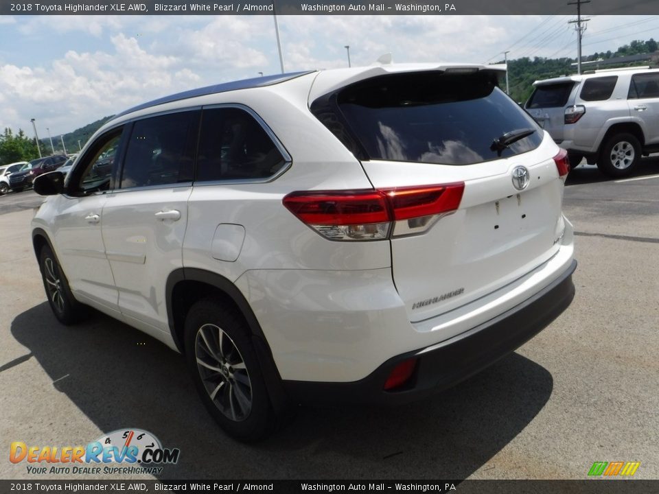 2018 Toyota Highlander XLE AWD Blizzard White Pearl / Almond Photo #8