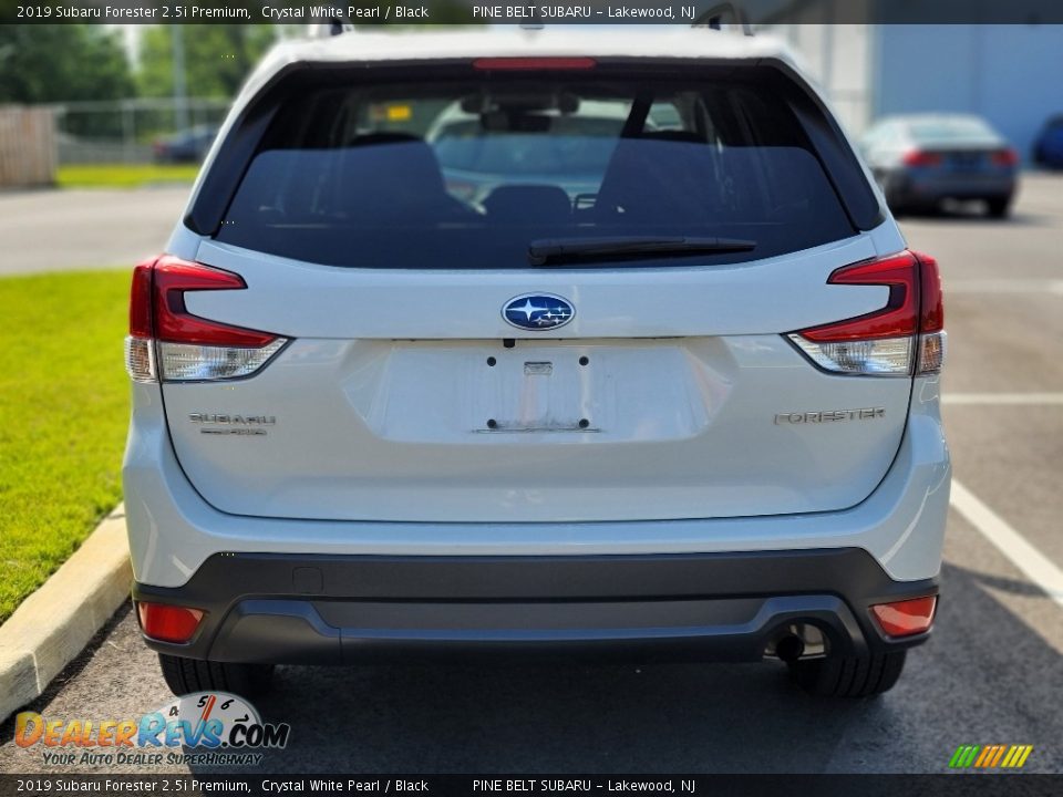 2019 Subaru Forester 2.5i Premium Crystal White Pearl / Black Photo #3