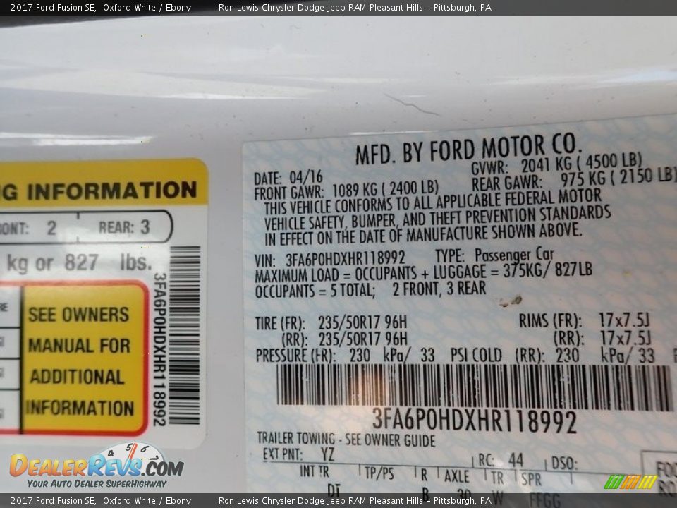 2017 Ford Fusion SE Oxford White / Ebony Photo #16