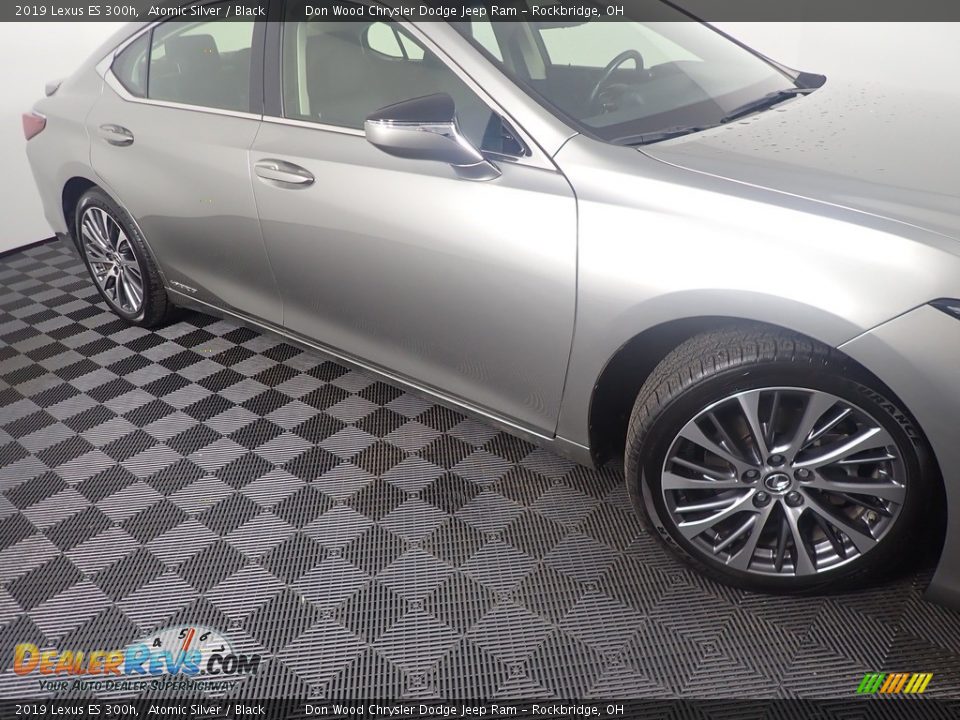 2019 Lexus ES 300h Atomic Silver / Black Photo #7