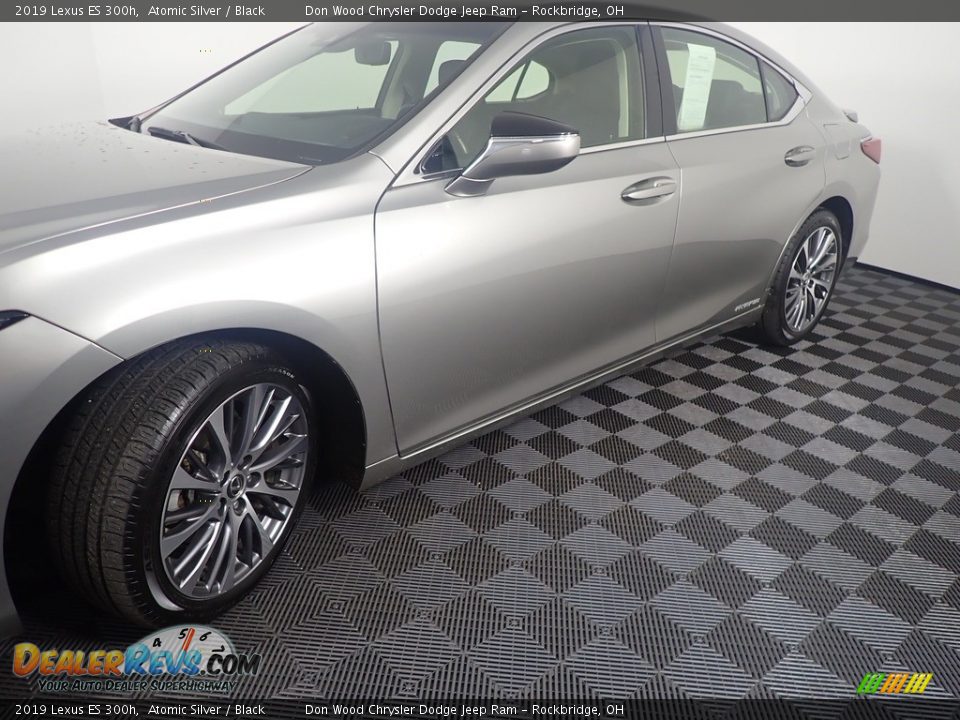 2019 Lexus ES 300h Atomic Silver / Black Photo #11