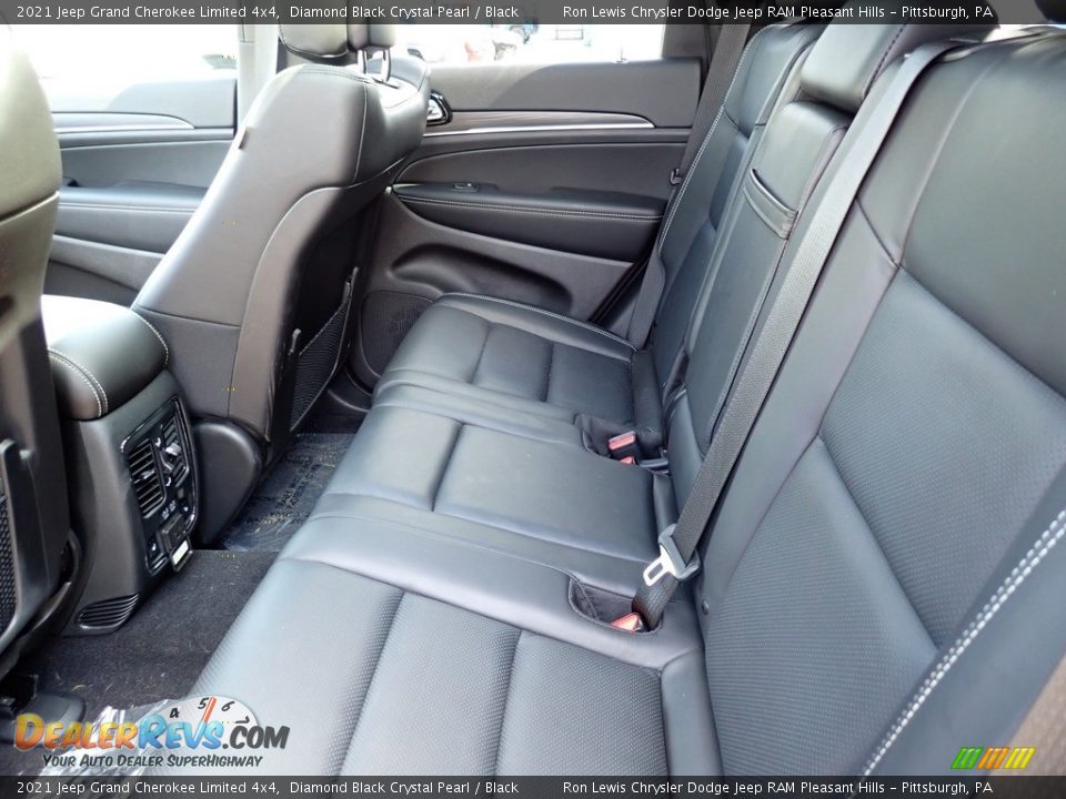 2021 Jeep Grand Cherokee Limited 4x4 Diamond Black Crystal Pearl / Black Photo #11