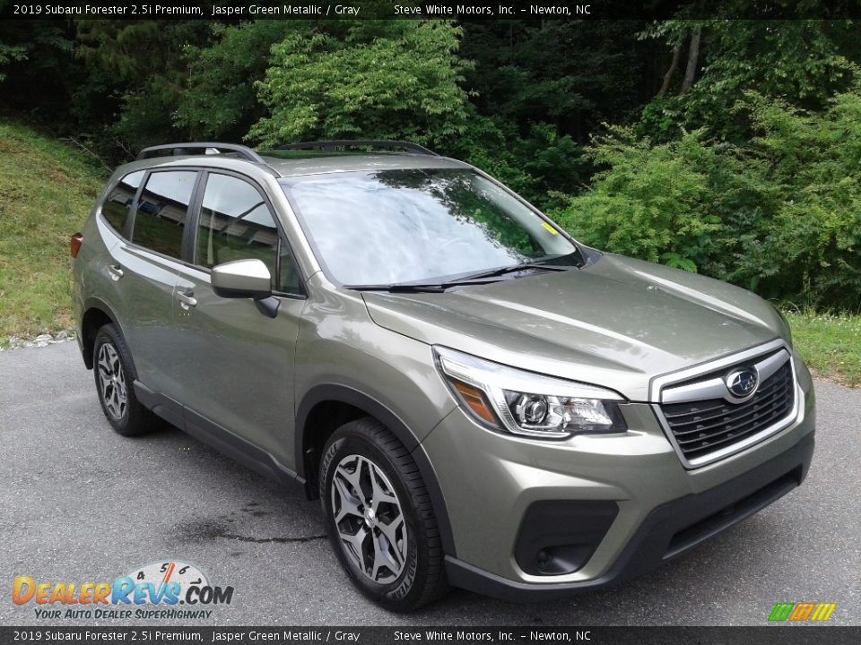 2019 Subaru Forester 2.5i Premium Jasper Green Metallic / Gray Photo #5