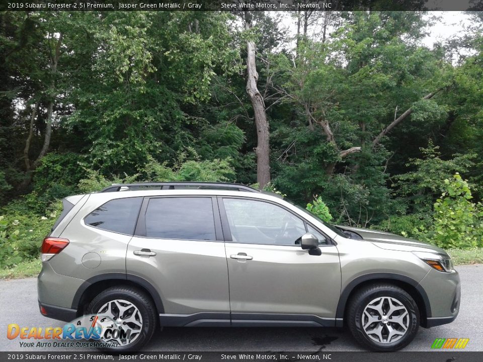 2019 Subaru Forester 2.5i Premium Jasper Green Metallic / Gray Photo #6