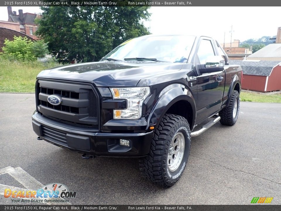 2015 Ford F150 XL Regular Cab 4x4 Black / Medium Earth Gray Photo #5
