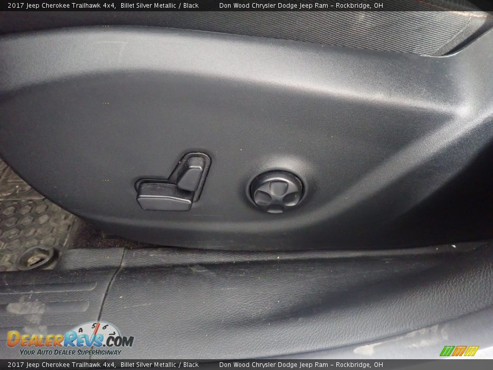 2017 Jeep Cherokee Trailhawk 4x4 Billet Silver Metallic / Black Photo #25