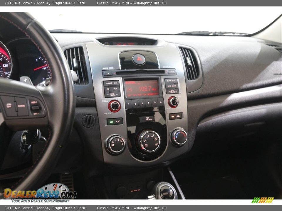 Controls of 2013 Kia Forte 5-Door SX Photo #9