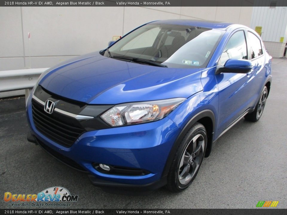 Front 3/4 View of 2018 Honda HR-V EX AWD Photo #10