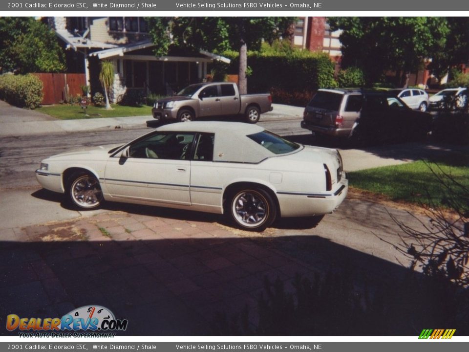 2001 Cadillac Eldorado ESC White Diamond / Shale Photo #2