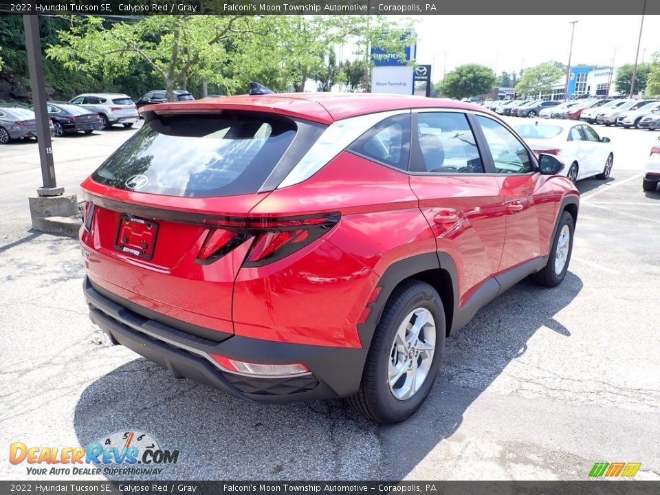 2022 Hyundai Tucson SE Calypso Red / Gray Photo #2