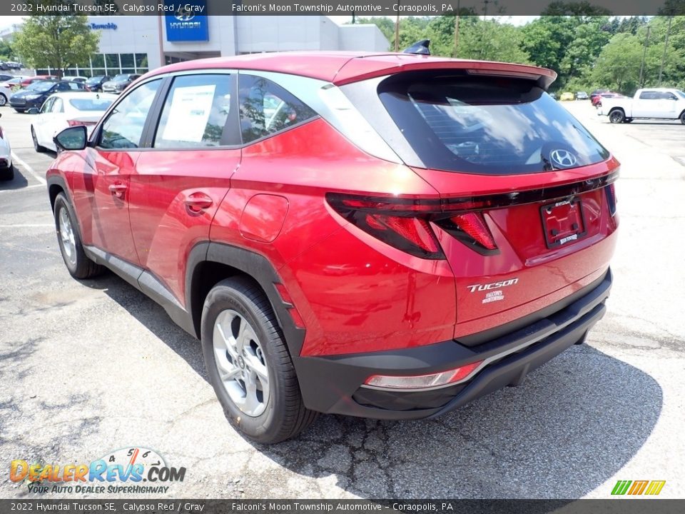 2022 Hyundai Tucson SE Calypso Red / Gray Photo #7