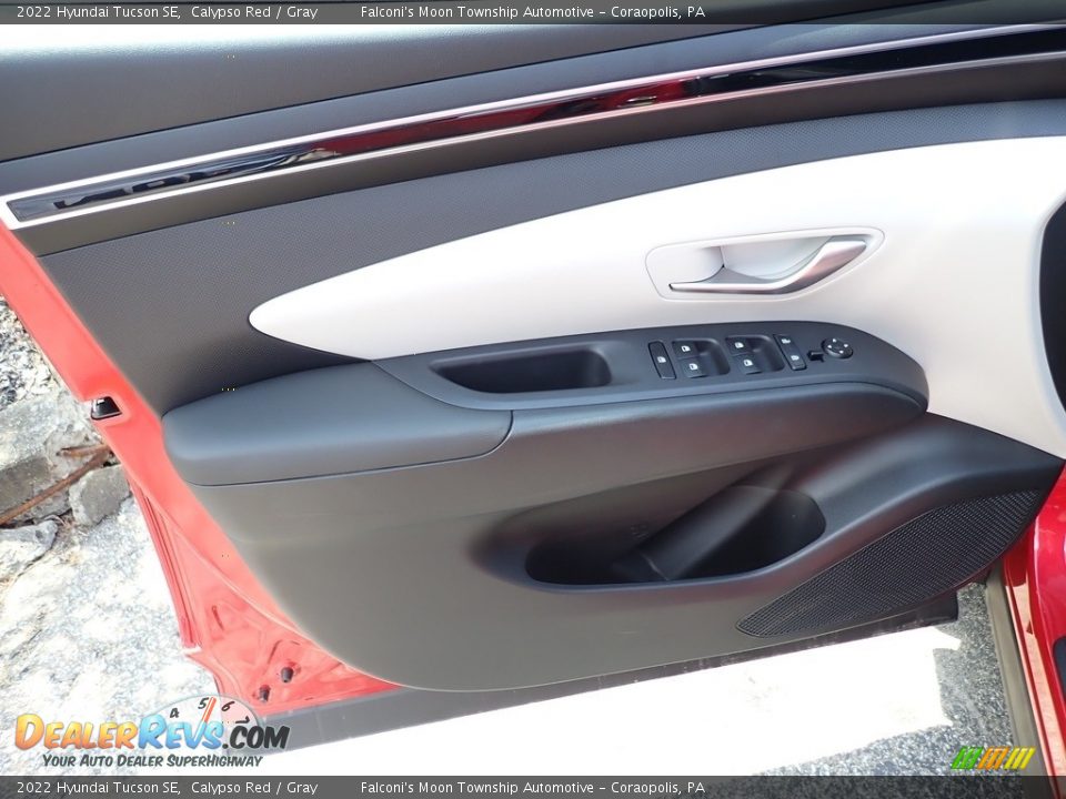 2022 Hyundai Tucson SE Calypso Red / Gray Photo #14