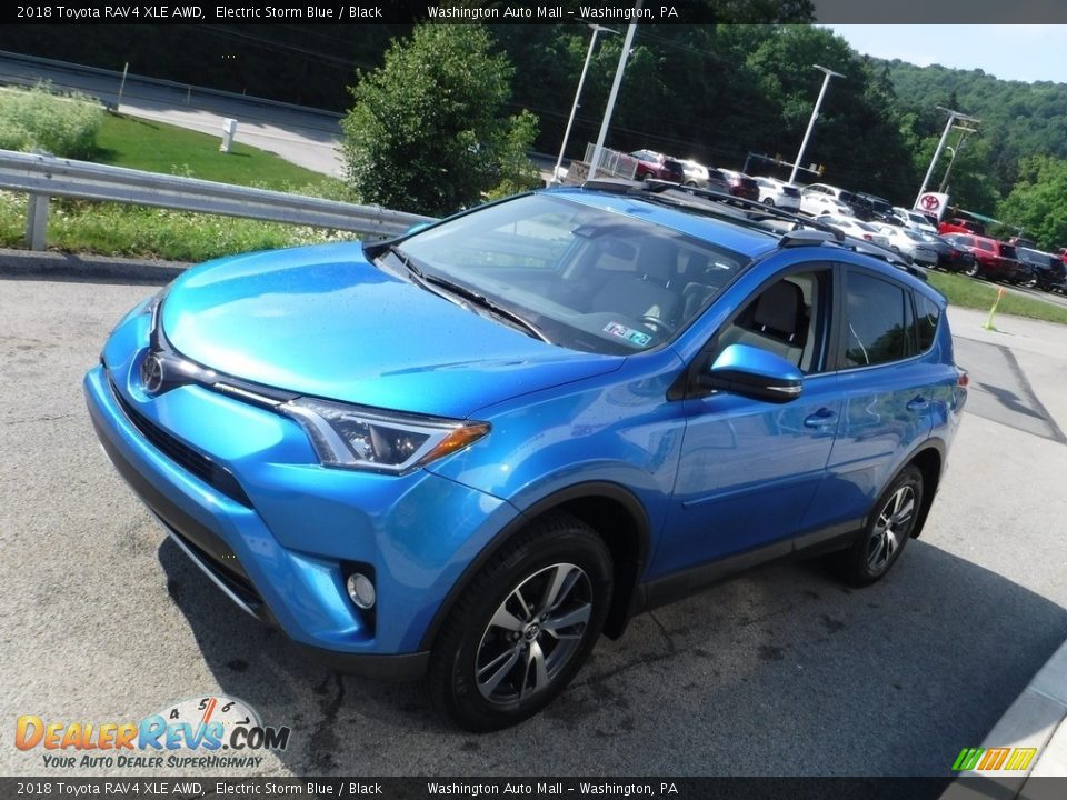 2018 Toyota RAV4 XLE AWD Electric Storm Blue / Black Photo #12