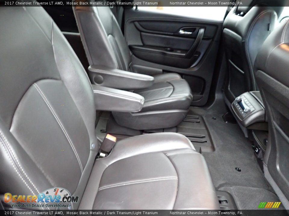 2017 Chevrolet Traverse LT AWD Mosaic Black Metallic / Dark Titanium/Light Titanium Photo #18