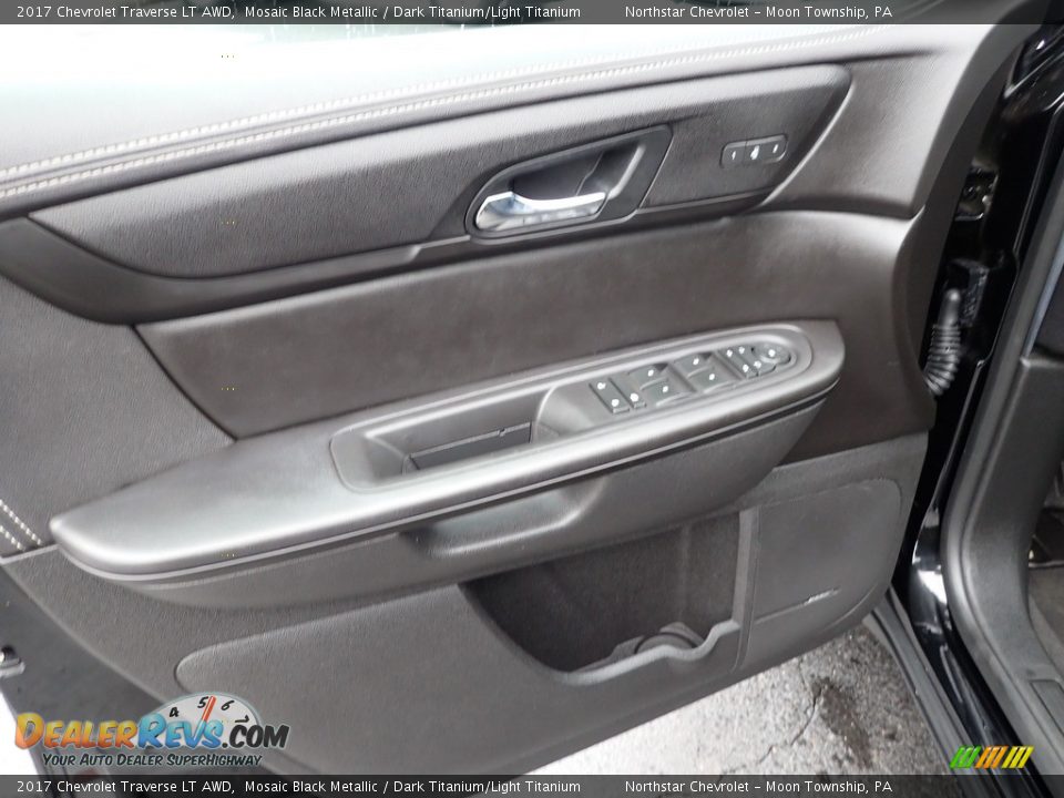 2017 Chevrolet Traverse LT AWD Mosaic Black Metallic / Dark Titanium/Light Titanium Photo #23