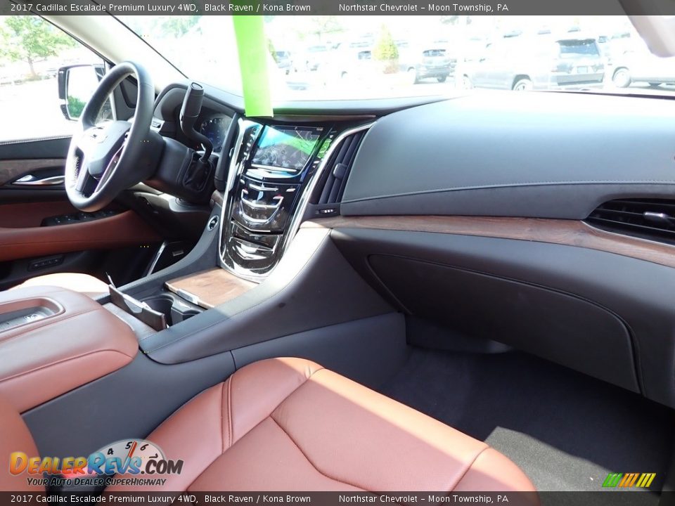 Dashboard of 2017 Cadillac Escalade Premium Luxury 4WD Photo #16