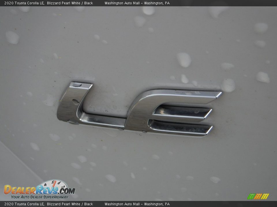 2020 Toyota Corolla LE Blizzard Pearl White / Black Photo #16