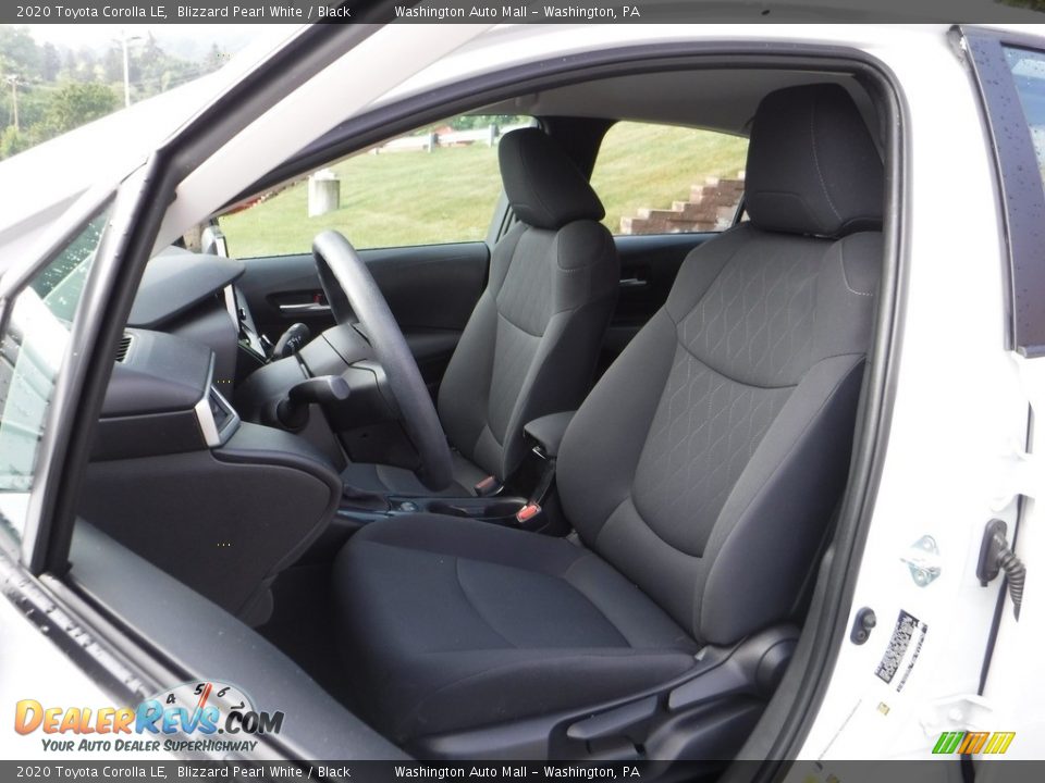 2020 Toyota Corolla LE Blizzard Pearl White / Black Photo #17