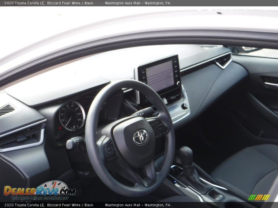 2020 Toyota Corolla LE Blizzard Pearl White / Black Photo #18