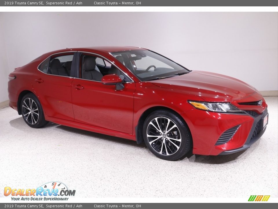 2019 Toyota Camry SE Supersonic Red / Ash Photo #1