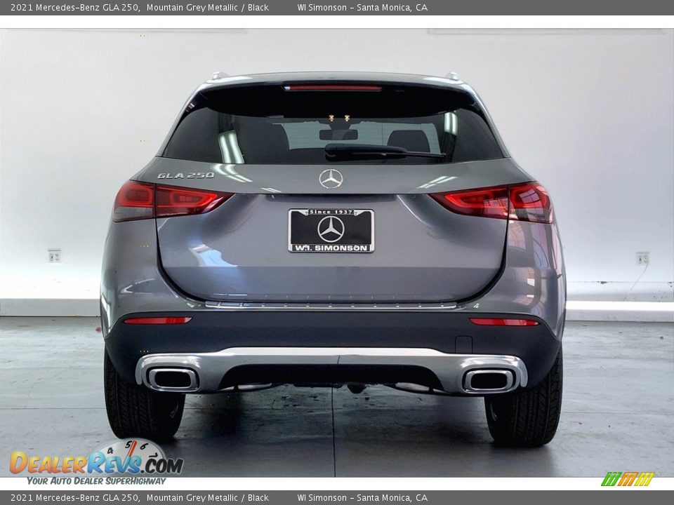 2021 Mercedes-Benz GLA 250 Mountain Grey Metallic / Black Photo #3