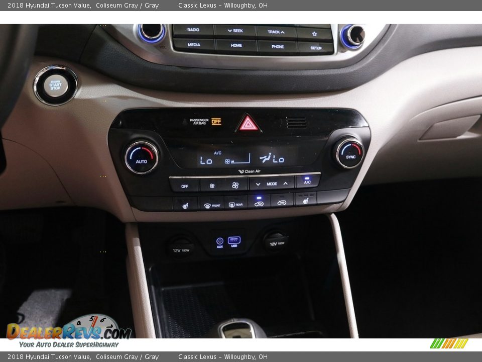 Controls of 2018 Hyundai Tucson Value Photo #12