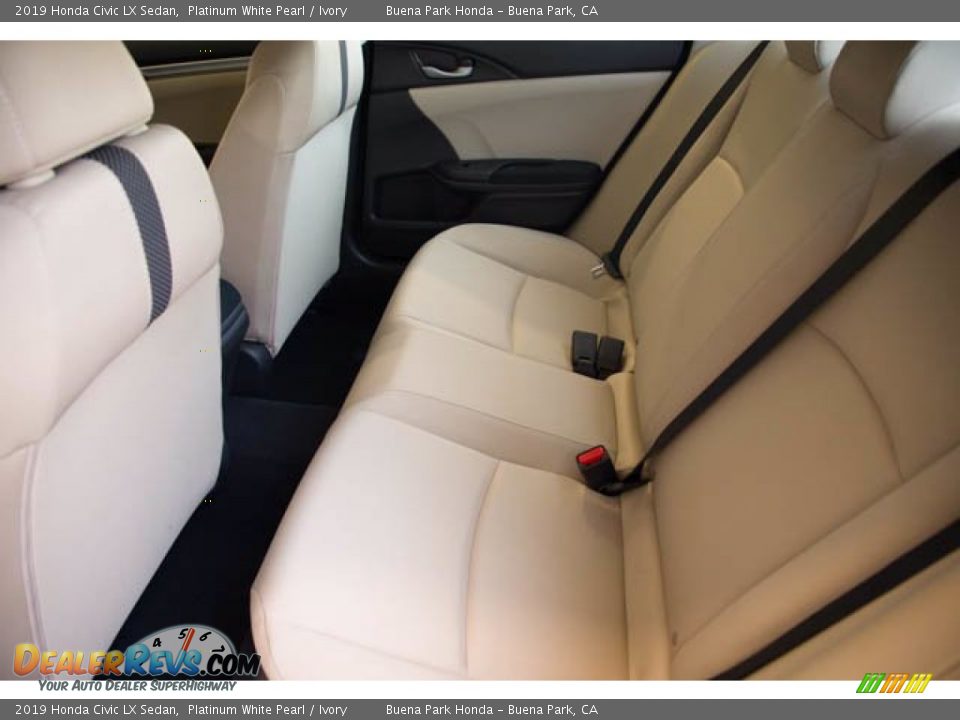 2019 Honda Civic LX Sedan Platinum White Pearl / Ivory Photo #4