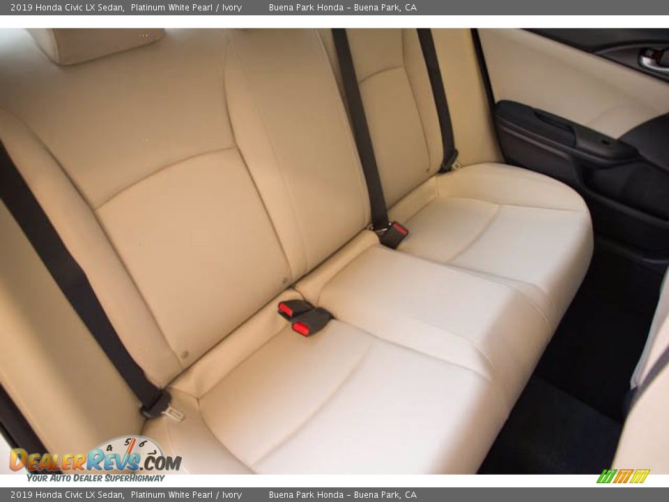 2019 Honda Civic LX Sedan Platinum White Pearl / Ivory Photo #22