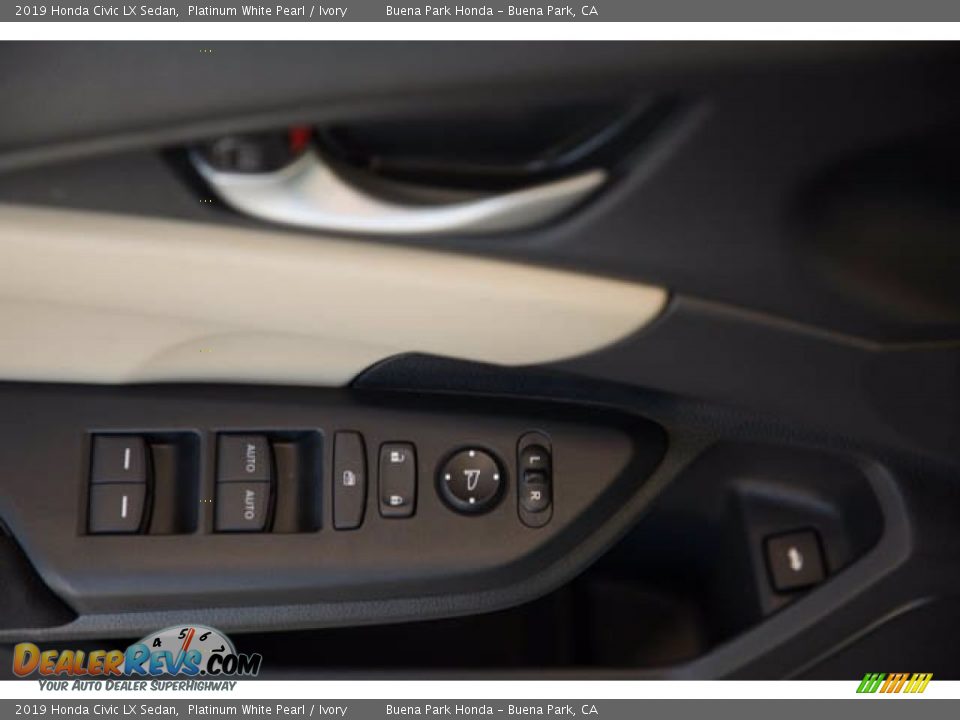 2019 Honda Civic LX Sedan Platinum White Pearl / Ivory Photo #30