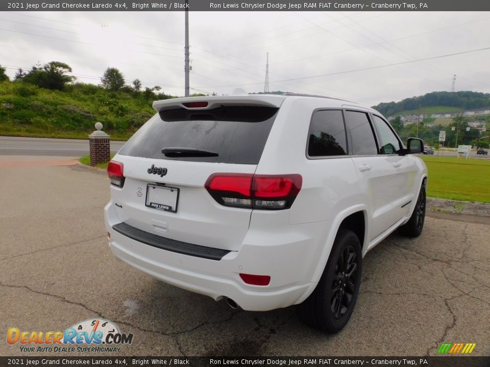 2021 Jeep Grand Cherokee Laredo 4x4 Bright White / Black Photo #5