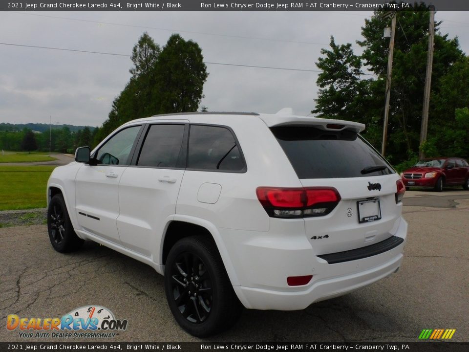 2021 Jeep Grand Cherokee Laredo 4x4 Bright White / Black Photo #8