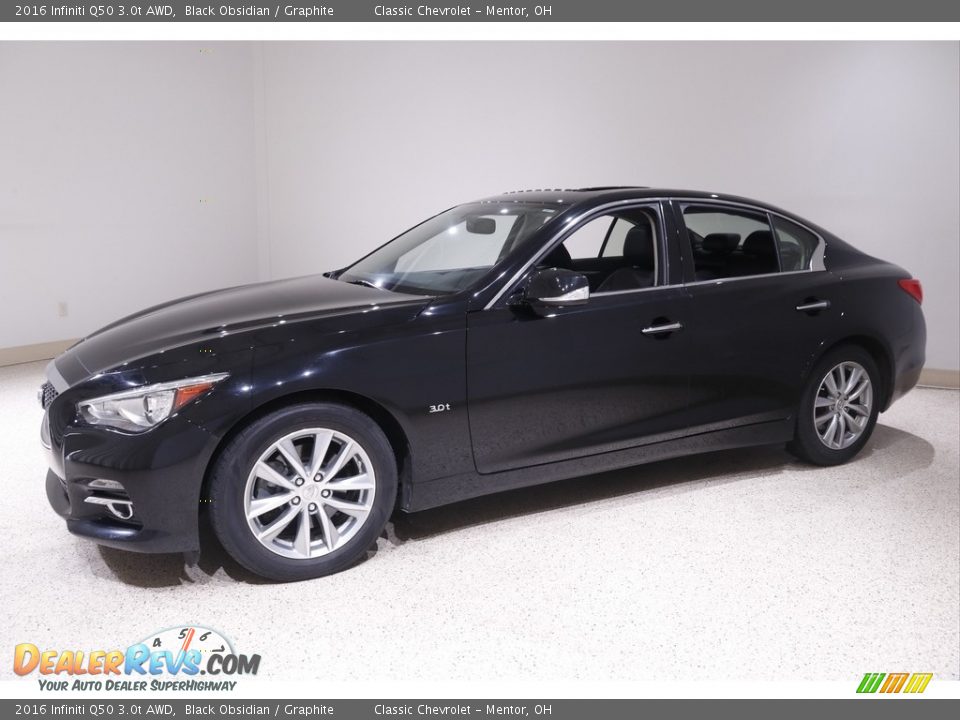 Front 3/4 View of 2016 Infiniti Q50 3.0t AWD Photo #3