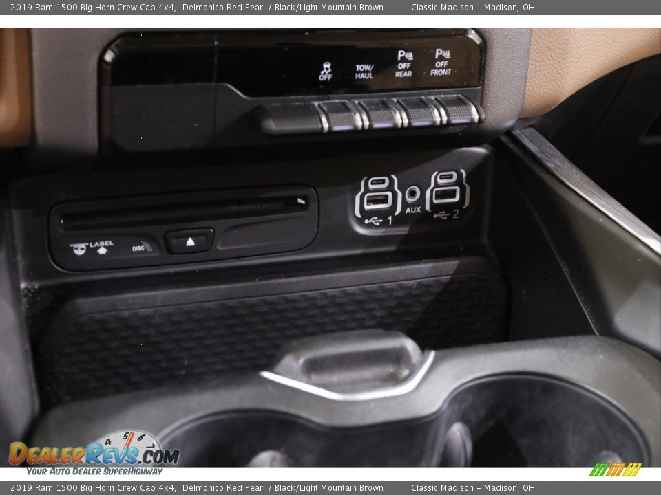 2019 Ram 1500 Big Horn Crew Cab 4x4 Delmonico Red Pearl / Black/Light Mountain Brown Photo #16