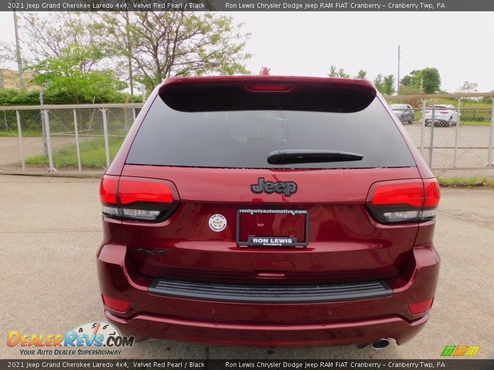 2021 Jeep Grand Cherokee Laredo 4x4 Velvet Red Pearl / Black Photo #6