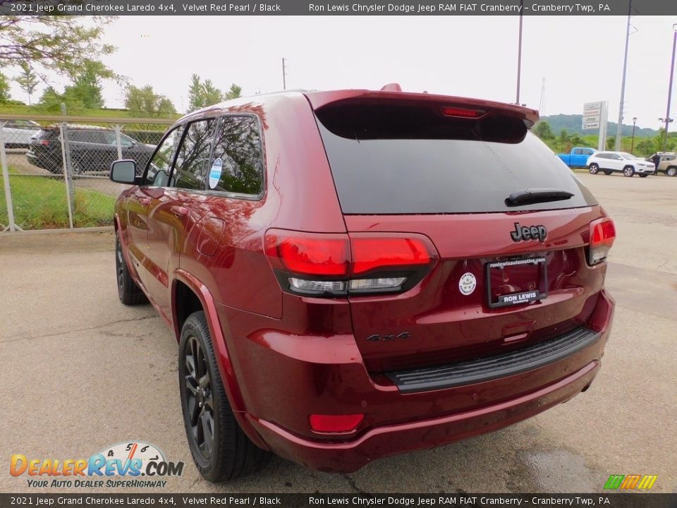 2021 Jeep Grand Cherokee Laredo 4x4 Velvet Red Pearl / Black Photo #8
