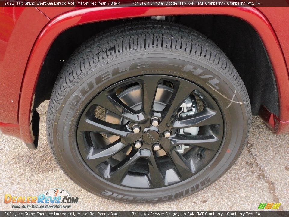 2021 Jeep Grand Cherokee Laredo 4x4 Velvet Red Pearl / Black Photo #10