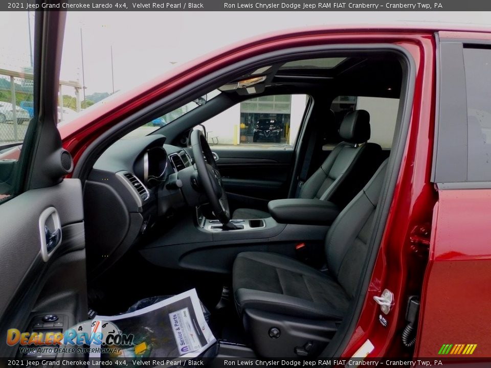2021 Jeep Grand Cherokee Laredo 4x4 Velvet Red Pearl / Black Photo #11