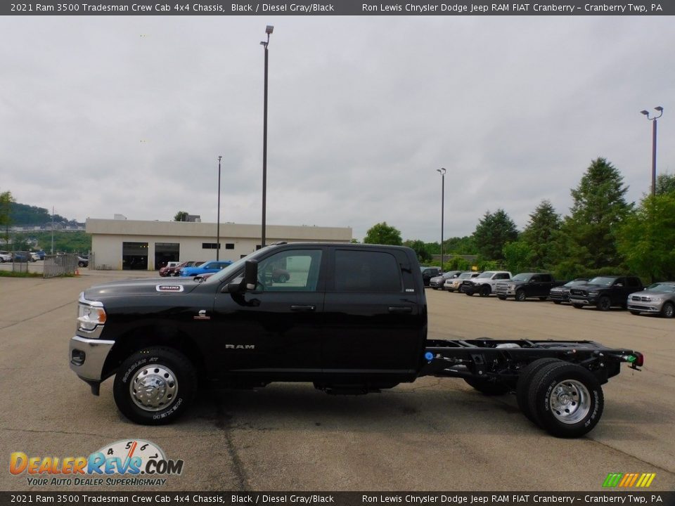 2021 Ram 3500 Tradesman Crew Cab 4x4 Chassis Black / Diesel Gray/Black Photo #8