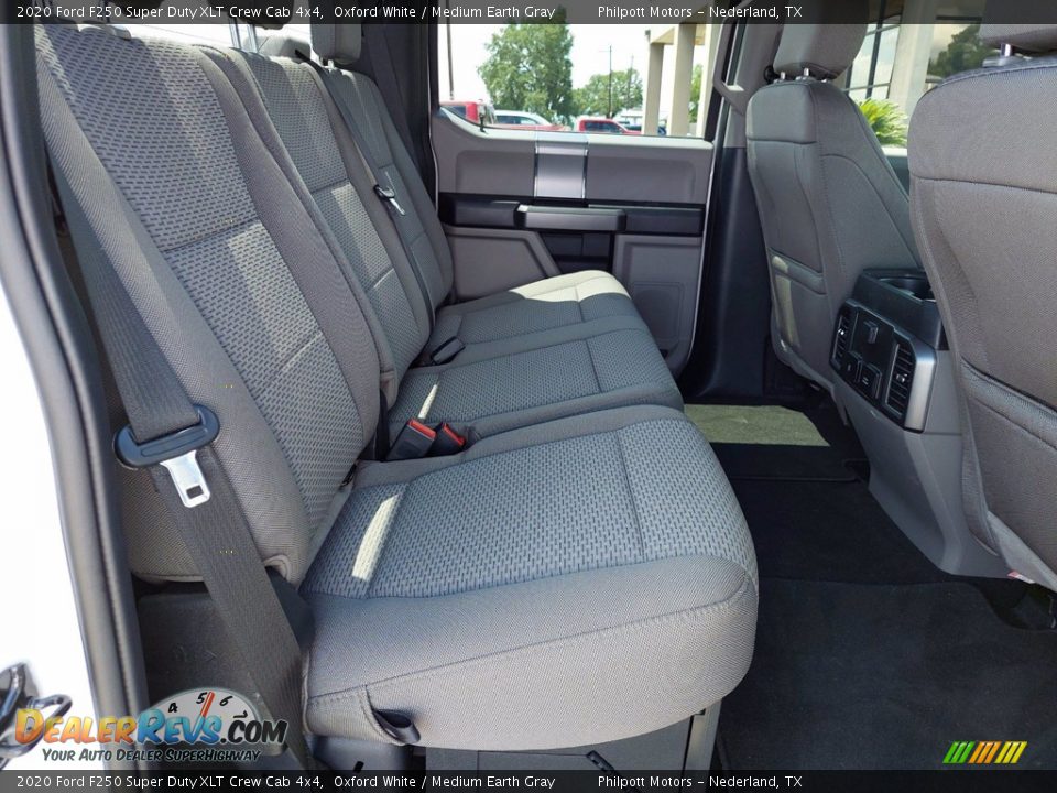 2020 Ford F250 Super Duty XLT Crew Cab 4x4 Oxford White / Medium Earth Gray Photo #22