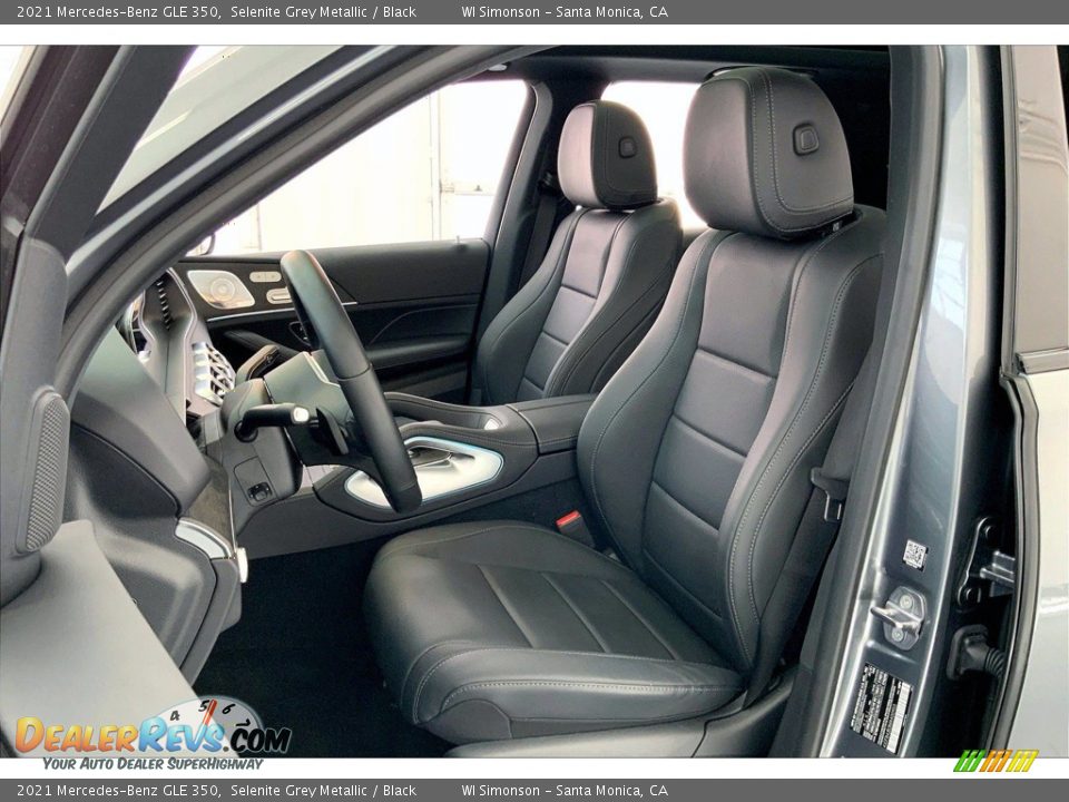 Front Seat of 2021 Mercedes-Benz GLE 350 Photo #18