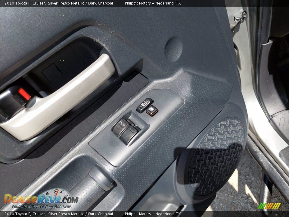 2010 Toyota FJ Cruiser Silver Fresco Metallic / Dark Charcoal Photo #14