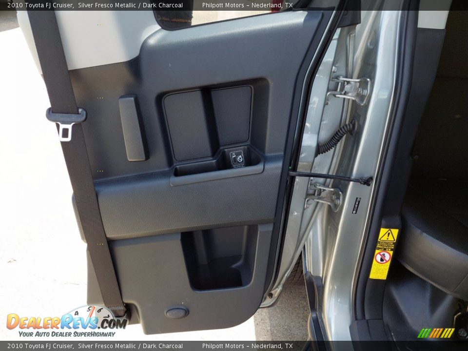 2010 Toyota FJ Cruiser Silver Fresco Metallic / Dark Charcoal Photo #21