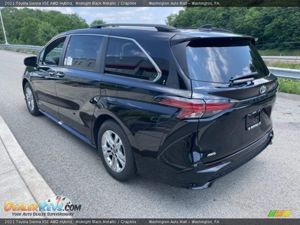 2021 Toyota Sienna XSE AWD Hybrid Midnight Black Metallic / Graphite Photo #2