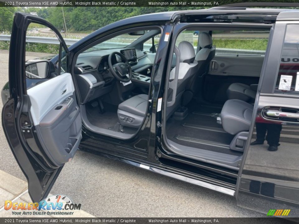 2021 Toyota Sienna XSE AWD Hybrid Midnight Black Metallic / Graphite Photo #30