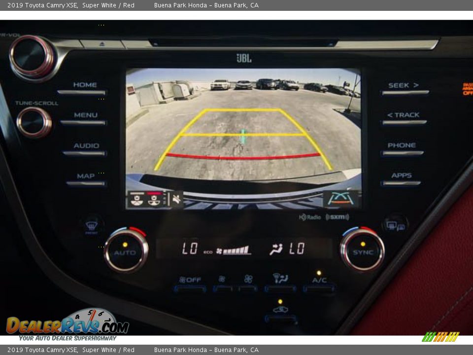 2019 Toyota Camry XSE Super White / Red Photo #26