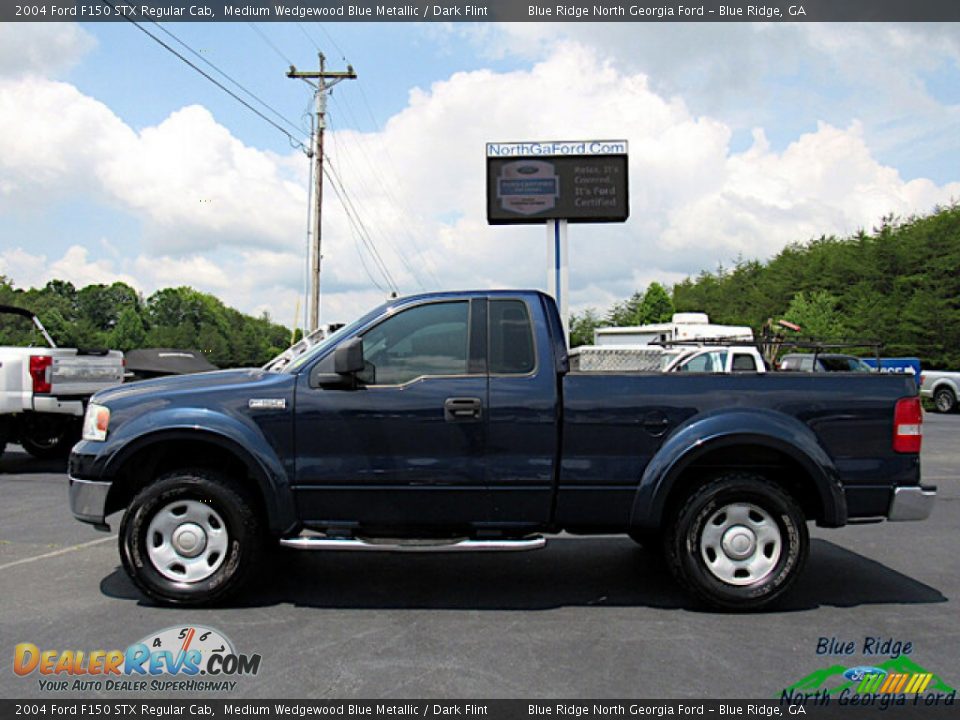 2004 Ford F150 STX Regular Cab Medium Wedgewood Blue Metallic / Dark Flint Photo #2